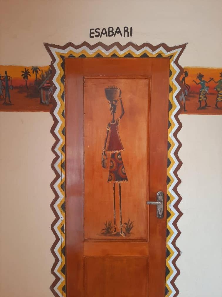 Casa Hotel Sinkiling Gambia Serrekunda Exterior foto